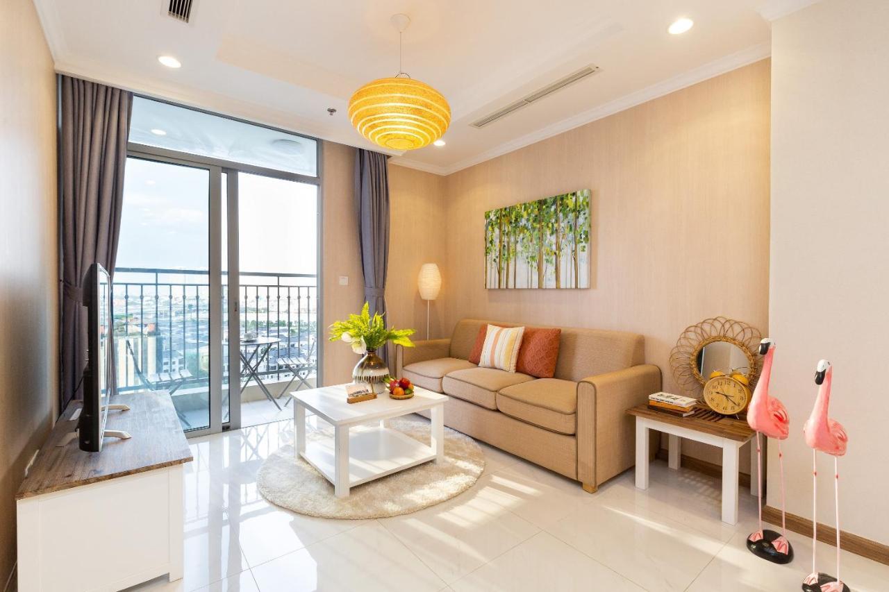 Hoasun Boutique Apartment - Vinhomes Central Park Ho Si Minh-város Kültér fotó